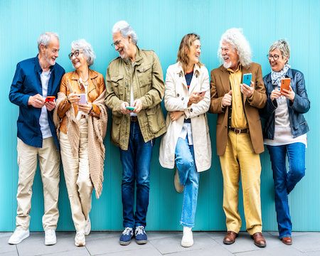 Génération 50+ : pleinement ancrée dans l’ère numérique